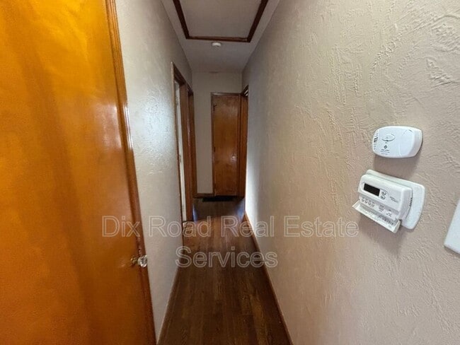 Building Photo - 645 Swigart Dr