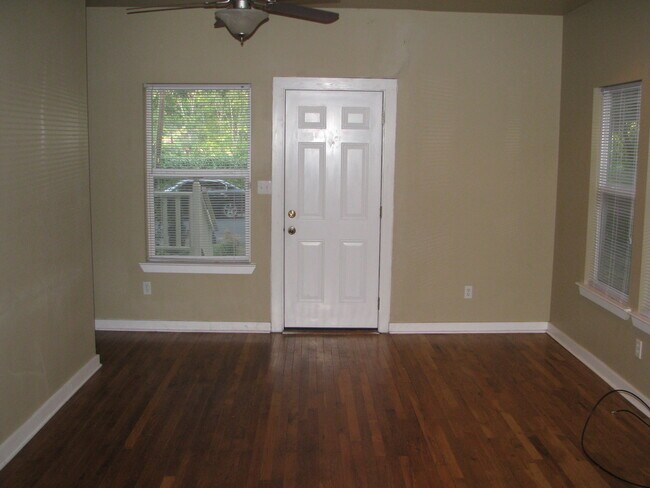 Building Photo - 4802 Clarkson Ave