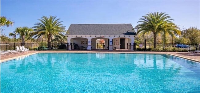 Building Photo - 16421 Fernridge St