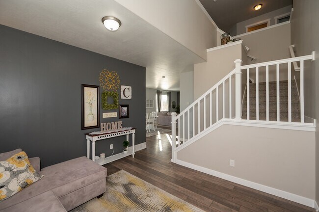 Building Photo - 4112 E Gazelle Run