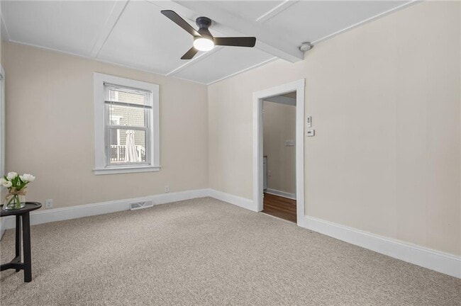 Building Photo - 14 Pearl St