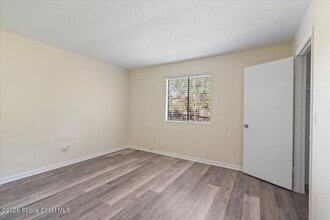 Building Photo - 1884 Agora Cir SE