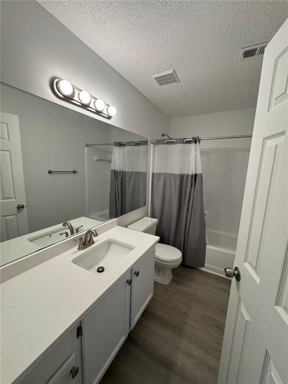Building Photo - 818 Dunes Way