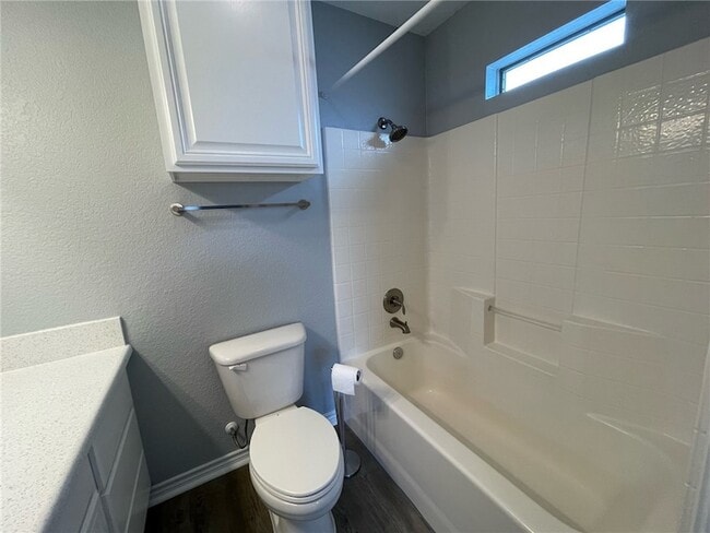 Building Photo - 3838 Oldenburg Ln