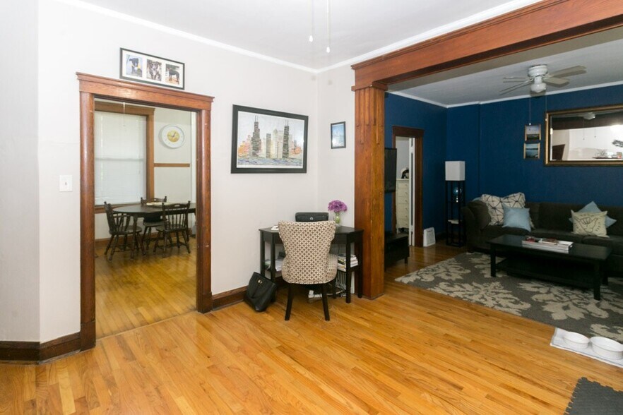 Building Photo - 3606 W Grace St