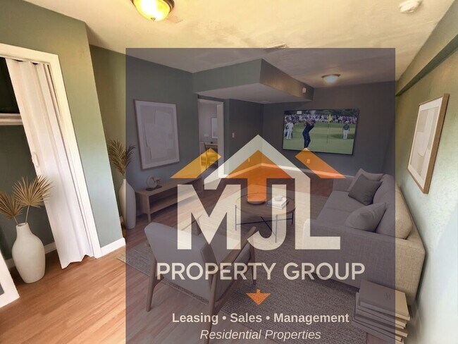 Building Photo - Spacious 3 Bedroom / 1 Bath Apartment in Sugar Creek *Ready Now*