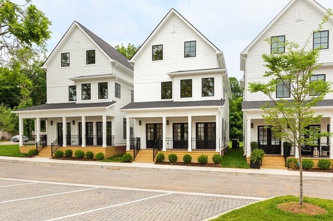 Building Photo - 508 Hobson Chapel Pl