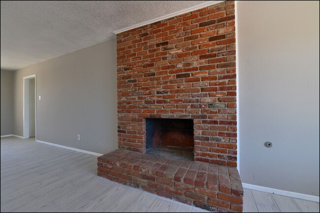 Building Photo - Coming Soon!