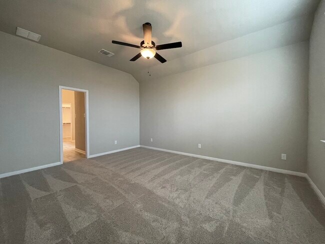 Building Photo - 7519 Broadmoor Cv