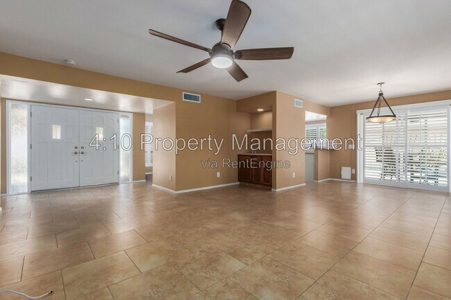 Building Photo - 26002 S La Cite Dr