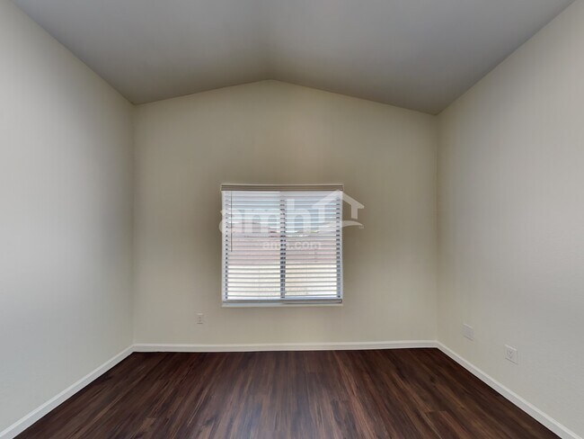Building Photo - 13187 E Coyote Well Dr