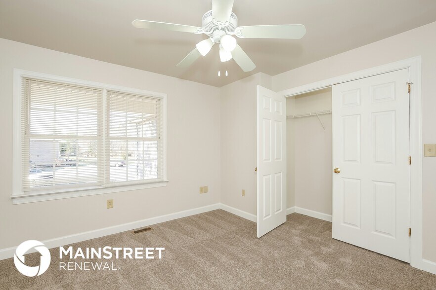 Building Photo - 4 Lava Ln