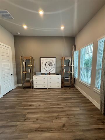 Building Photo - 1520 Winchester Dr