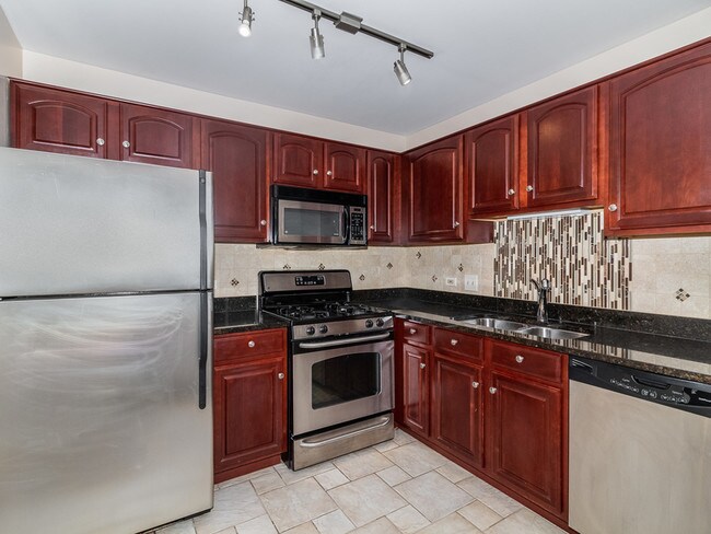 Building Photo - 1316 McDowell Rd