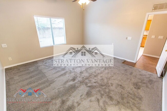 Building Photo - 6714 E Flynn Ave