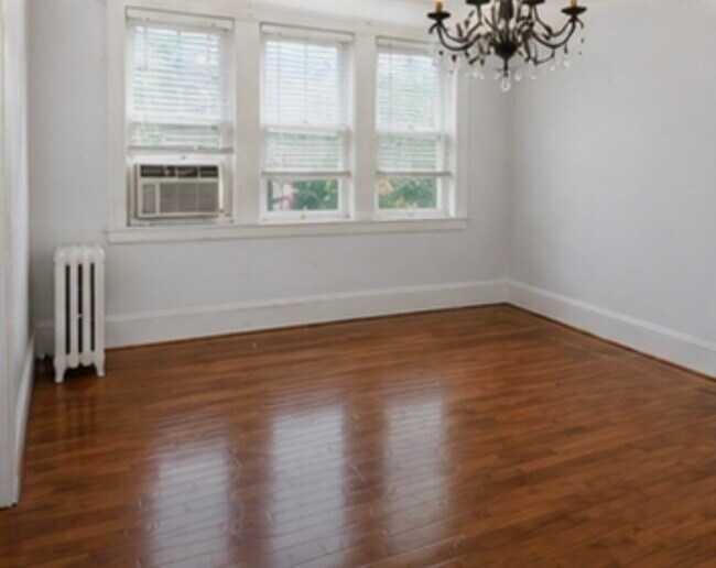 Building Photo - 142 W 27th St