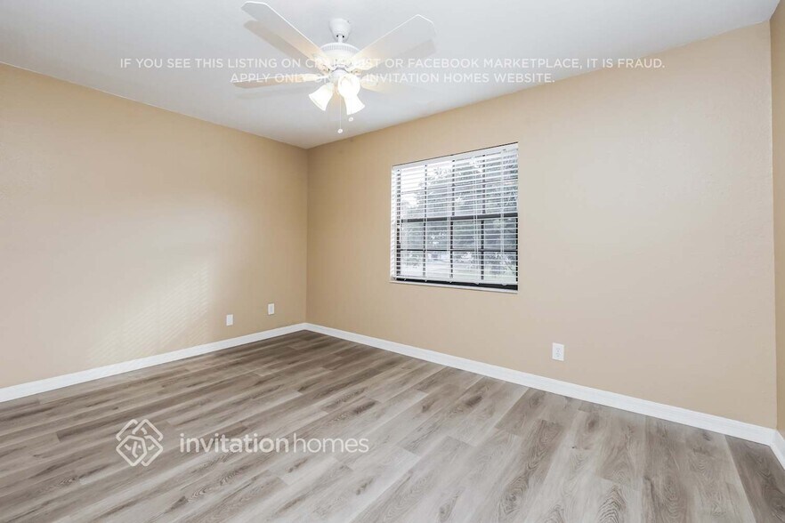 Building Photo - 327 80th Ave NE