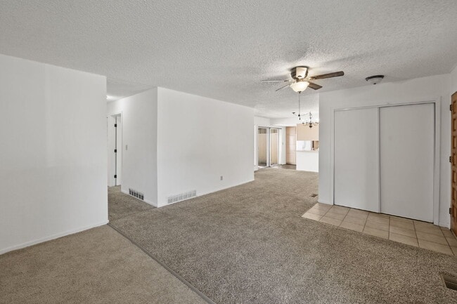 Building Photo - Close to Fort Carson and Cheyenne Mountain, 3 bedroom townhome with 2 car garage.