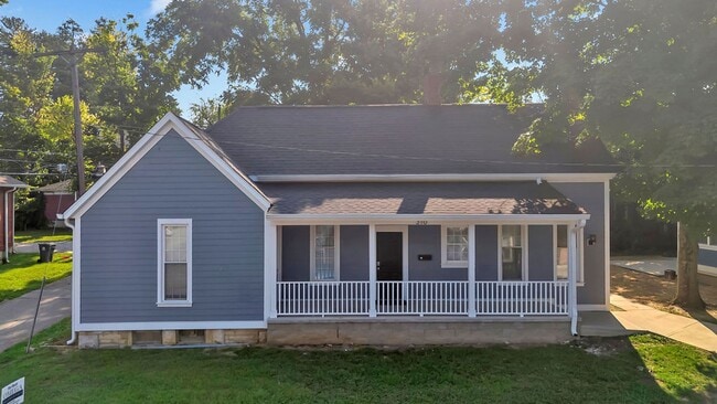 Primary Photo - 310 N Dunn St