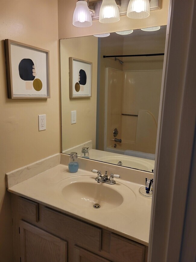 Building Photo - 1356 Velvet Creek Way SW