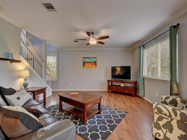 Building Photo - 1466 David Curry Dr