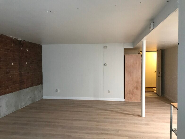 Building Photo - 10 Wigglesworth St