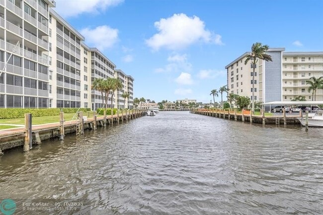 Building Photo - 1 Harbourside Dr