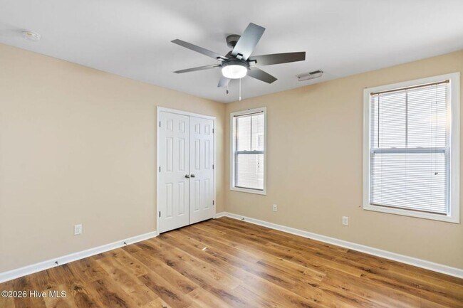 Building Photo - 3912 Willowick Park Dr