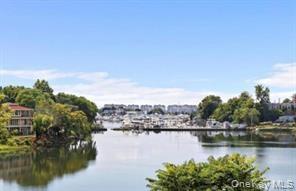 Building Photo - 220 Pelham Rd