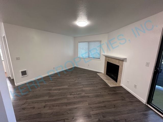 Building Photo - Charming 2-Bed Condo in Clackamas – Perfec...