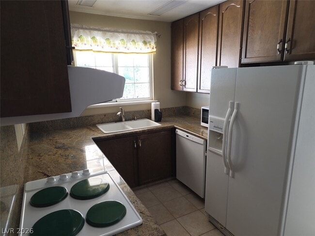Building Photo - 2725 Colanthe Ave
