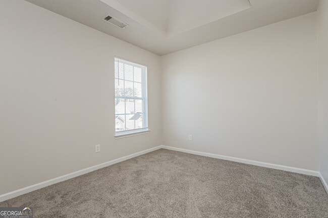 Building Photo - 7773 Newbury Dr