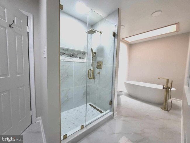 Building Photo - 8424 Holly Leaf Dr