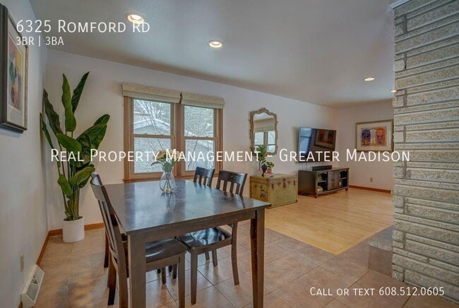 Building Photo - 6325 Romford Rd