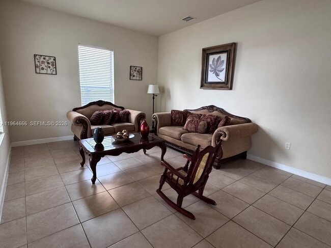 Building Photo - 9165 SW 170th Ave