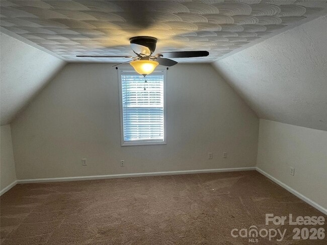 Building Photo - 23 44th Ave Pl NE