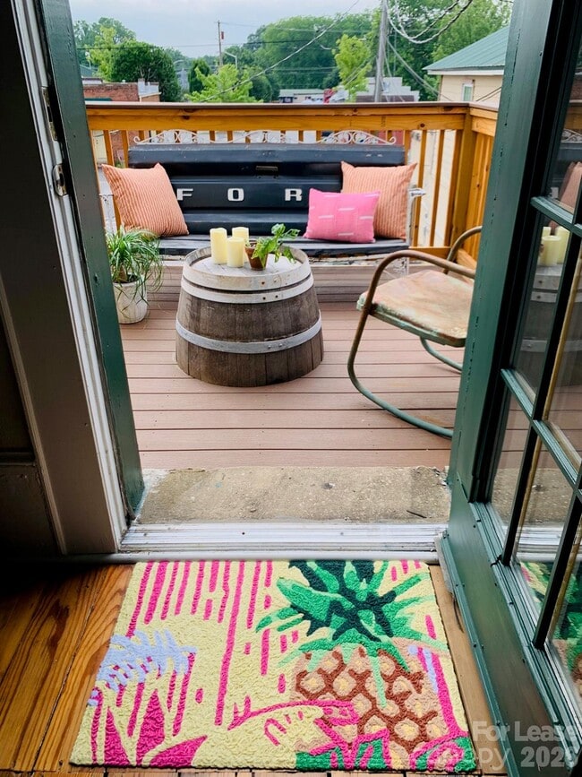 Building Photo - 22 N Congress St