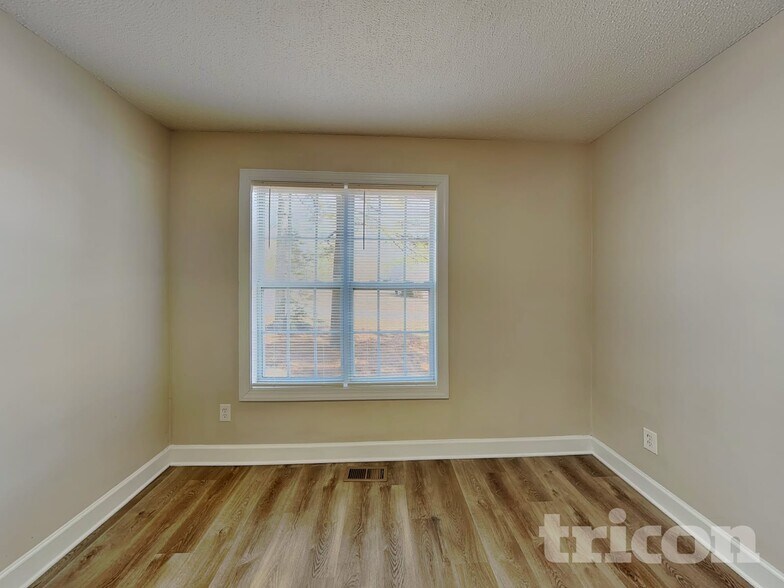 Building Photo - 812 Danley Ln