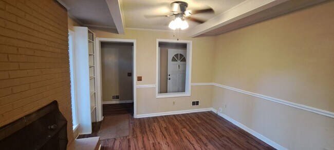 Building Photo - Very Nice Home in St Andrews!