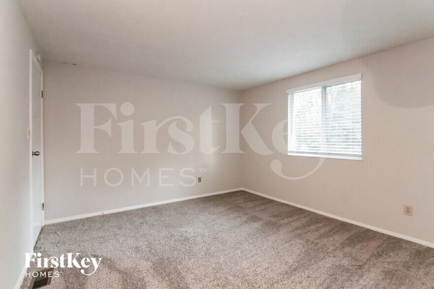 Building Photo - 11567 Creekside Ln