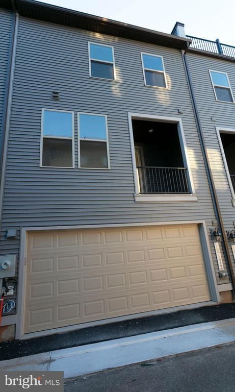 Building Photo - 13172 Arches Rd