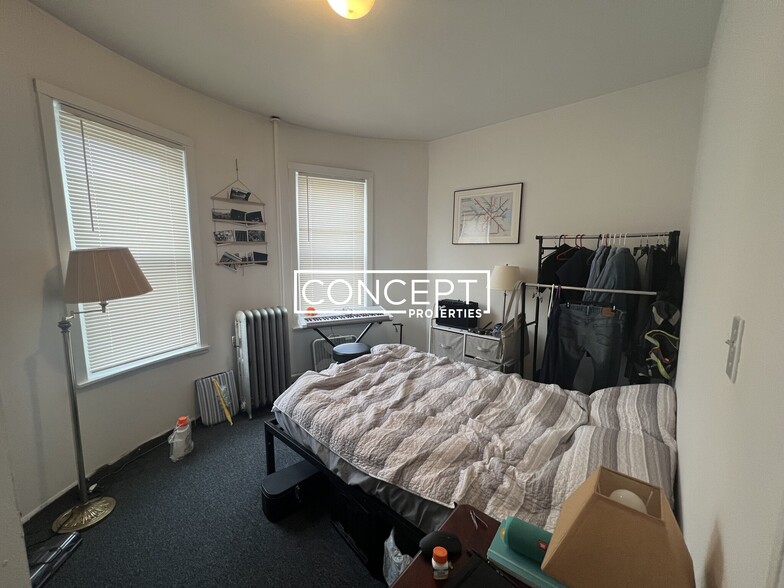 Building Photo - 10 Parker Hill Ave