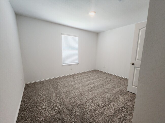 Building Photo - 40746 Rosemary Rain Ln