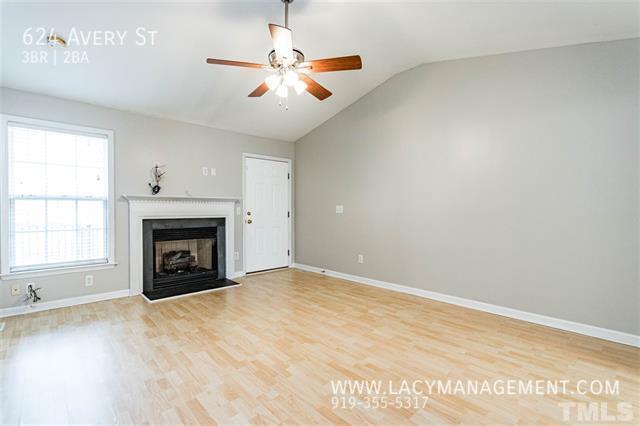 Building Photo - 624 Avery St
