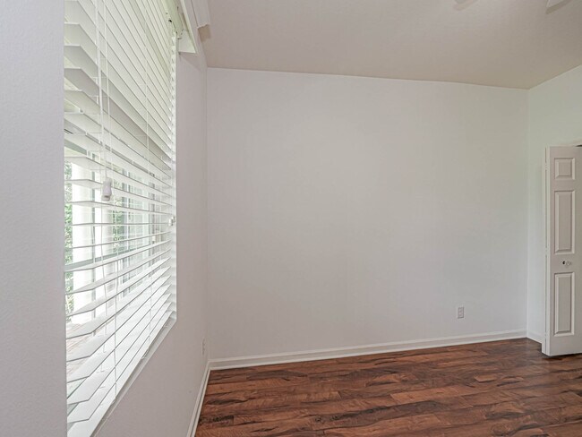 Building Photo - 1485 Caddy Ct