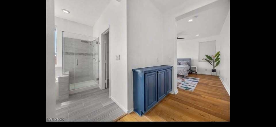 Building Photo - 792 Valley Rise Dr