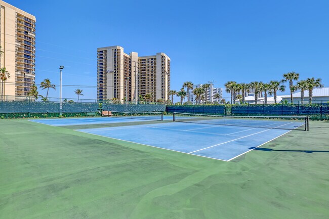 Building Photo - 9550 S Ocean Dr