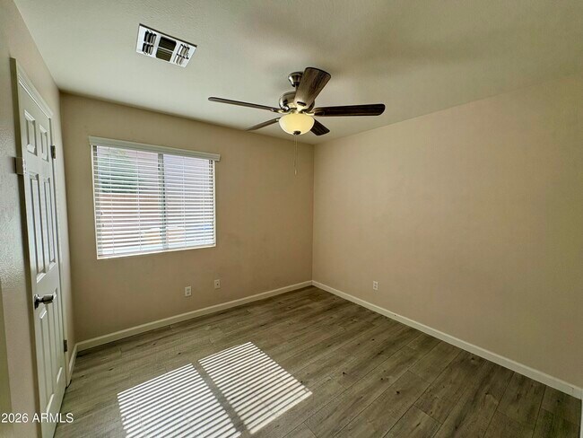 Building Photo - 8556 W Carol Ave