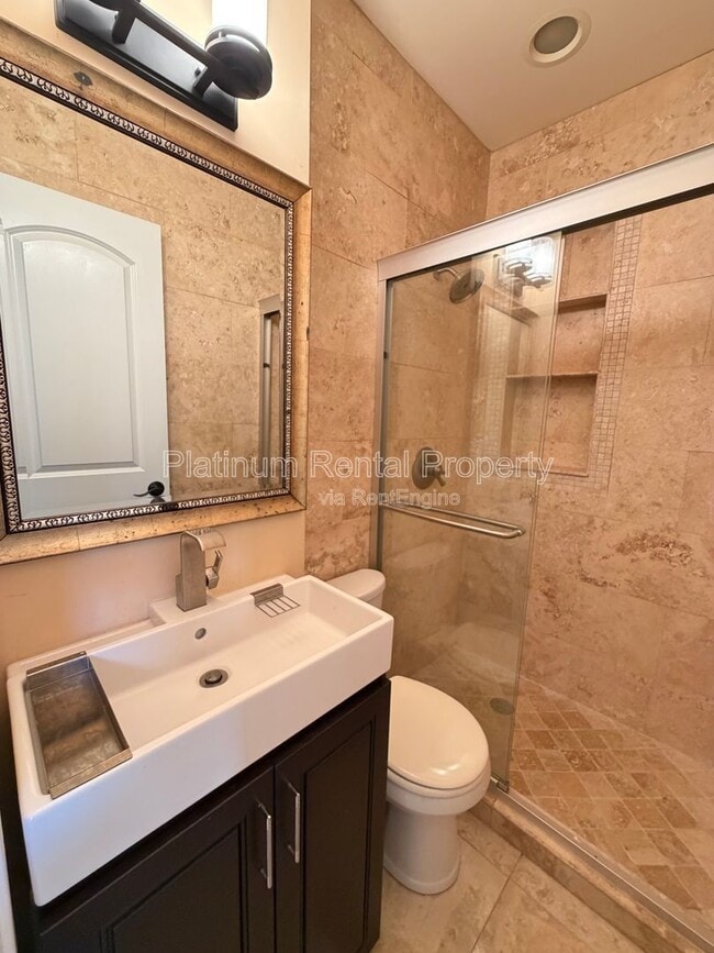 Building Photo - 20 Marietta St NW