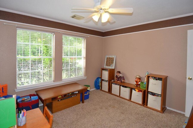 Building Photo - 6207 Highland Branch Dr